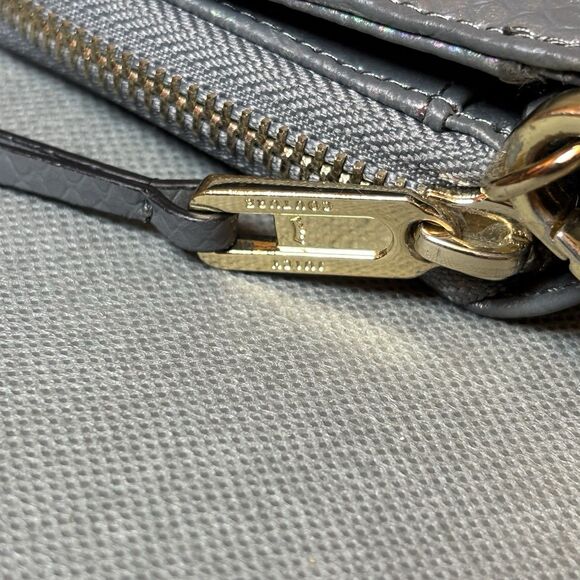 Vintage Juicy Couture Crossbody Purse Wallet Gold Chain Metallic Iridescent Y2K - Picture 10 of 14